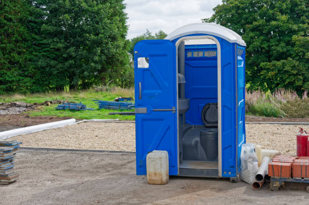 Best Restroom Trailer for Weddings  in Chisago City, MN